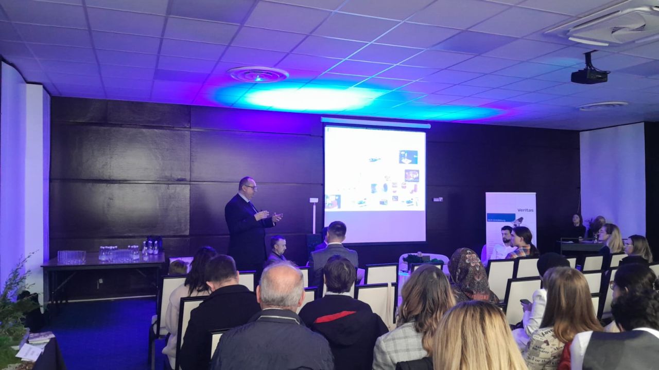 IUS Profesörleri ve Öğrencilerinin 2023 8. Saraybosna Sınırsız Konferansına Katılımı