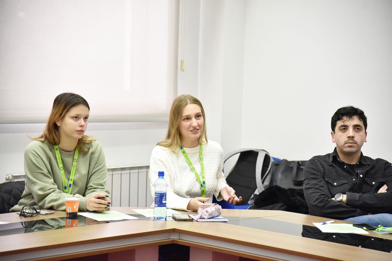 DeepGreenInno IUS'ta İş Planı Atölye Çalışması ile Öğrencileri Güçlendiriyor