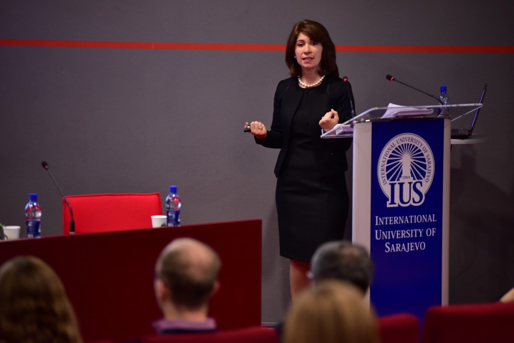 Kanita Karađuzović-Hadžiabdić Doktora Tezini başarıyla savundu