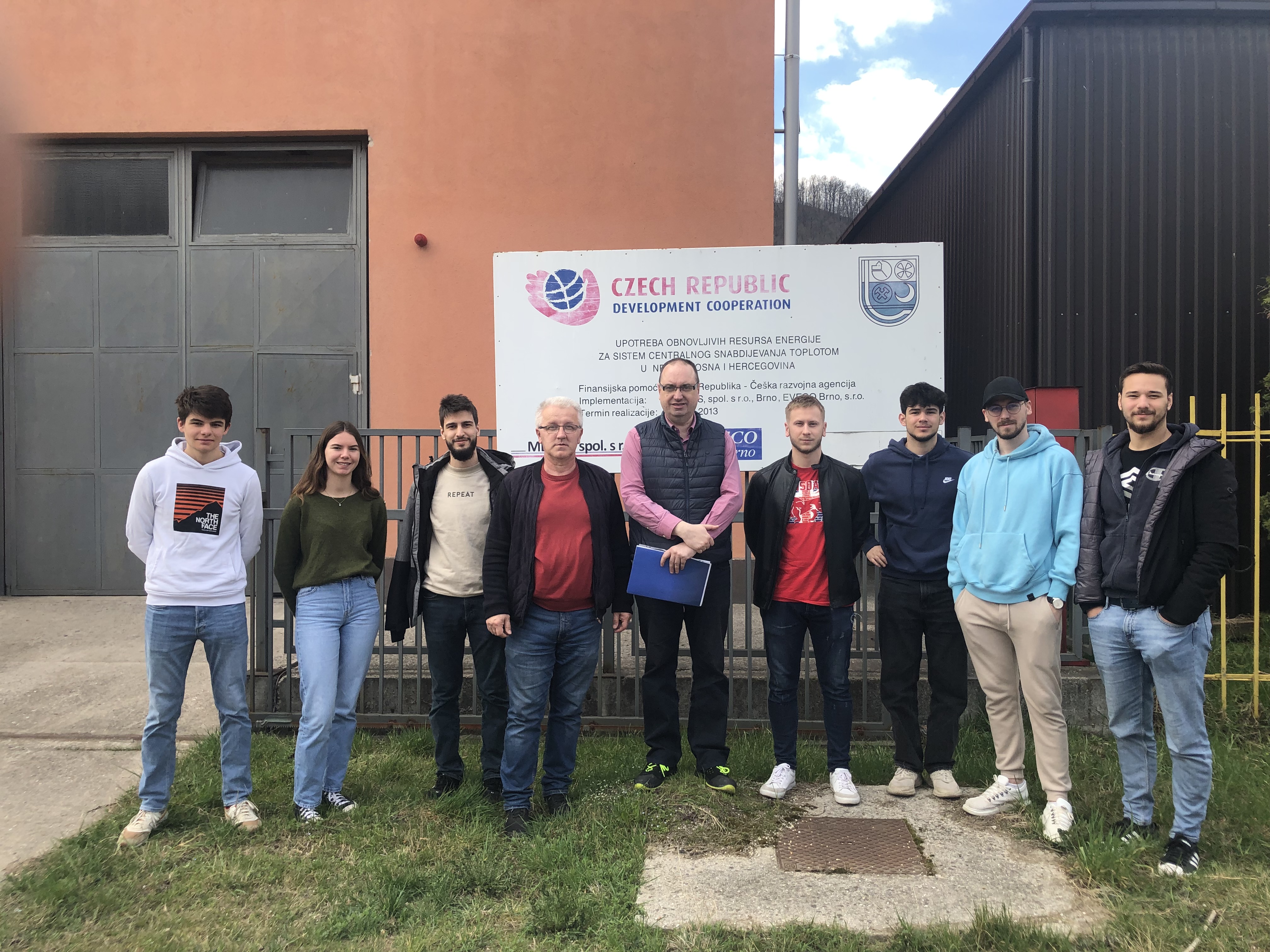 Makine Mühendisliği Öğrencileri Zenica'nın Nemila Kentindeki Biokütle Santralini Ziyaret Etti