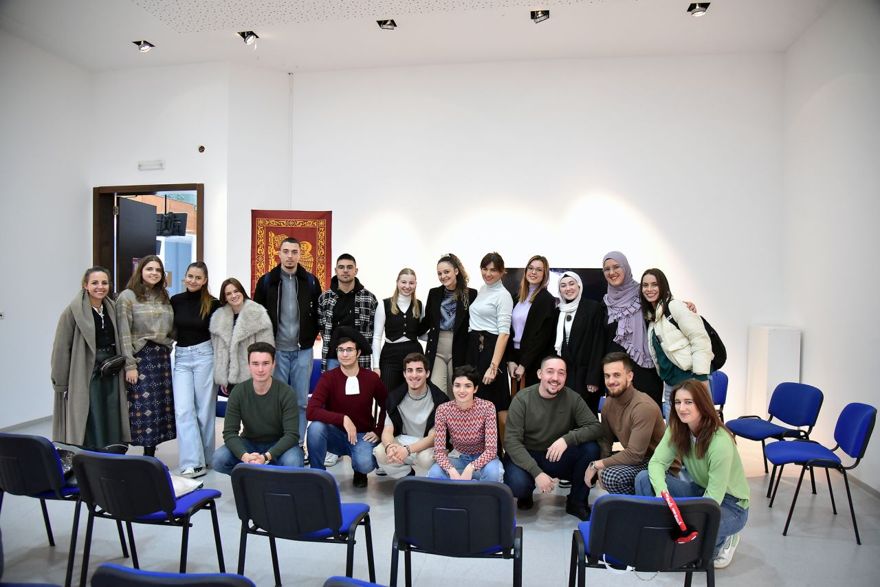 Venedik'in Mimari İzlenimi: Geceyi Gündüze Katmak