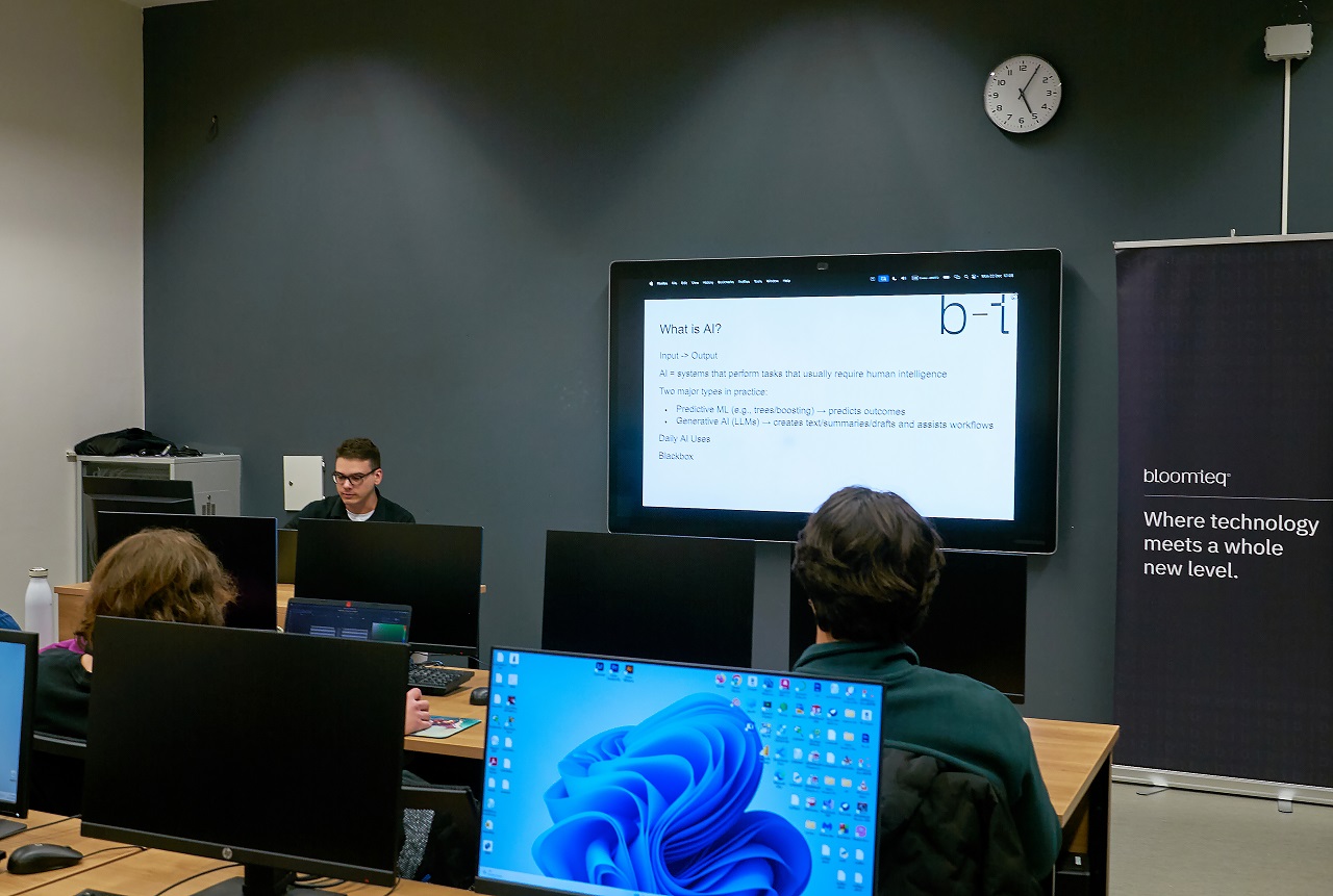 IT studenti se upoznali sa praktičnom primjenom umjetne inteligencije u poslovanju kroz predavanje iz industrije