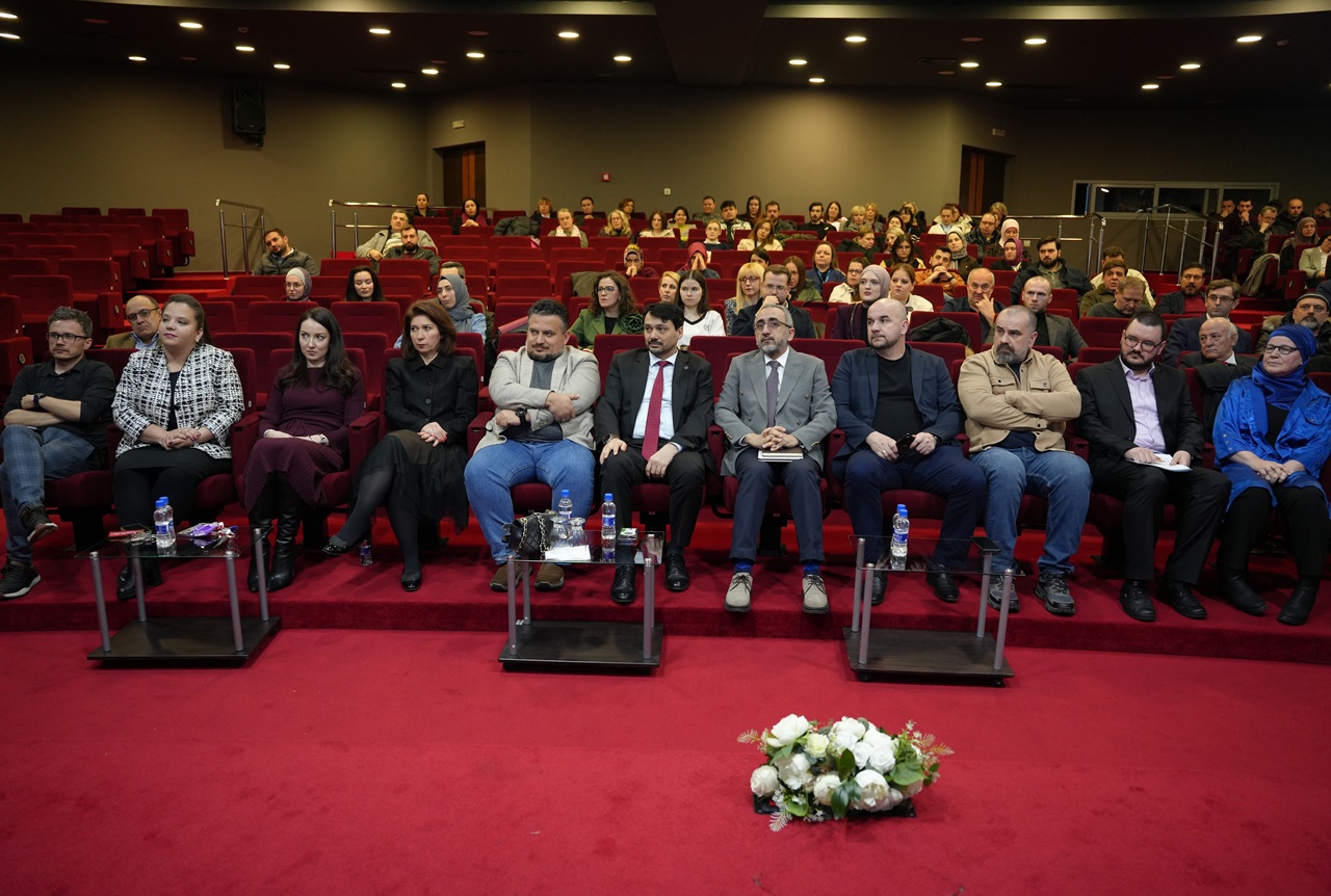 IUS Academic Council Meeting Recognizes Excellence and Shares Vision for the Future