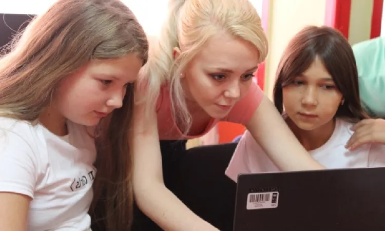 IUS öğrencisi Rialda Spahić: Kodlamayı öğrendiğinizde, her şeyi farklı algılamaya başlıyorsunuz