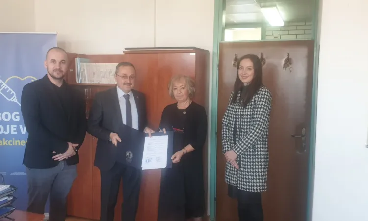 IUS ve Saraybosna Kantonu Halk Sağlığı Enstitüsü Mutabakat Zaptı İmzaladı
