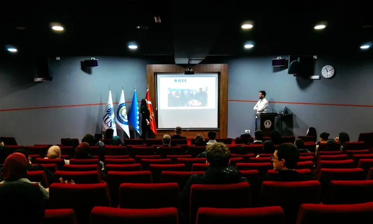 FENS Konuşması: IEEE Fırsatları Keşfediliyor