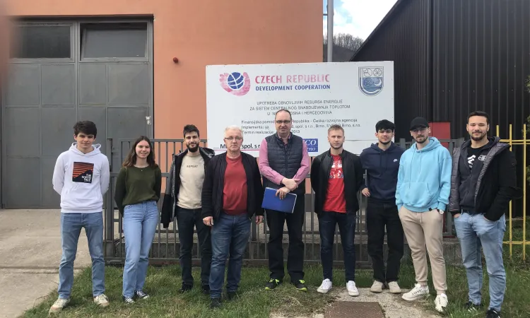 Makine Mühendisliği Öğrencileri Zenica'nın Nemila Kentindeki Biokütle Santralini Ziyaret Etti