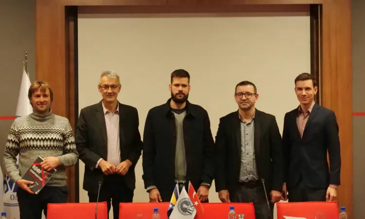 IUS'ta İki Kitap Tanıtımı Gerçekleştirildi