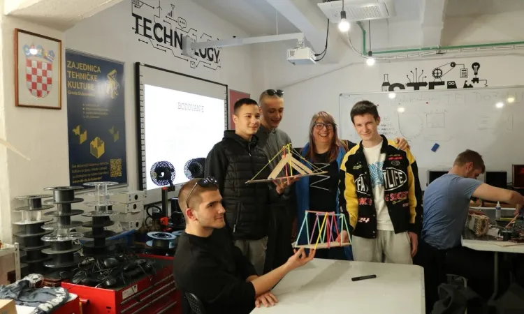 Geleceğin Mühendisliği: IUS ARCH Öğrencileri Dubrovnik’te Uygulamalı Atölye Çalışması Gerçekleştiriyor