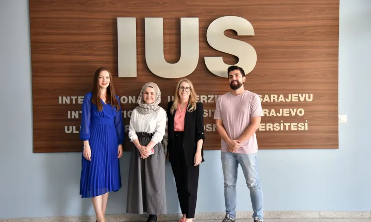 IUS Ekibi Yenilikçi Lenfoma Tedavisi Araştırmalarına Öncülük Ediyor