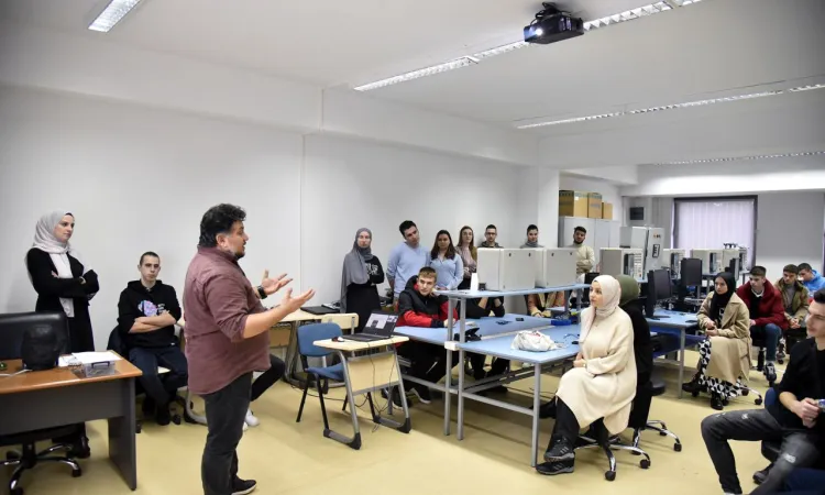 Praktično iskustvo: "Show and Tell" radionica EE programa oduševila bh srednjoškolce